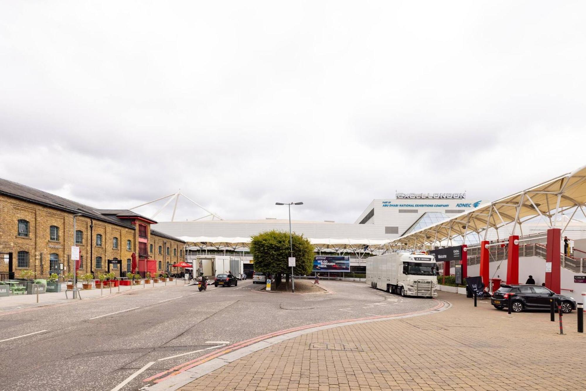 Wild Roses Serviced Apartments - Excel Warehouse 2 Londres Exterior foto