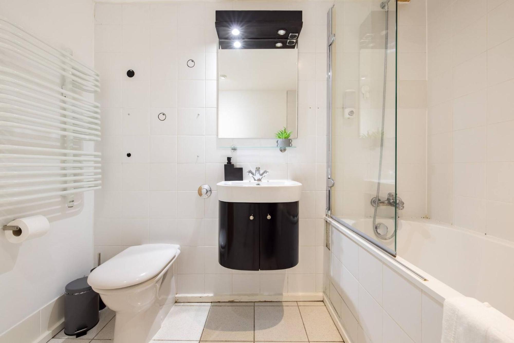Wild Roses Serviced Apartments - Excel Warehouse 2 Londres Exterior foto